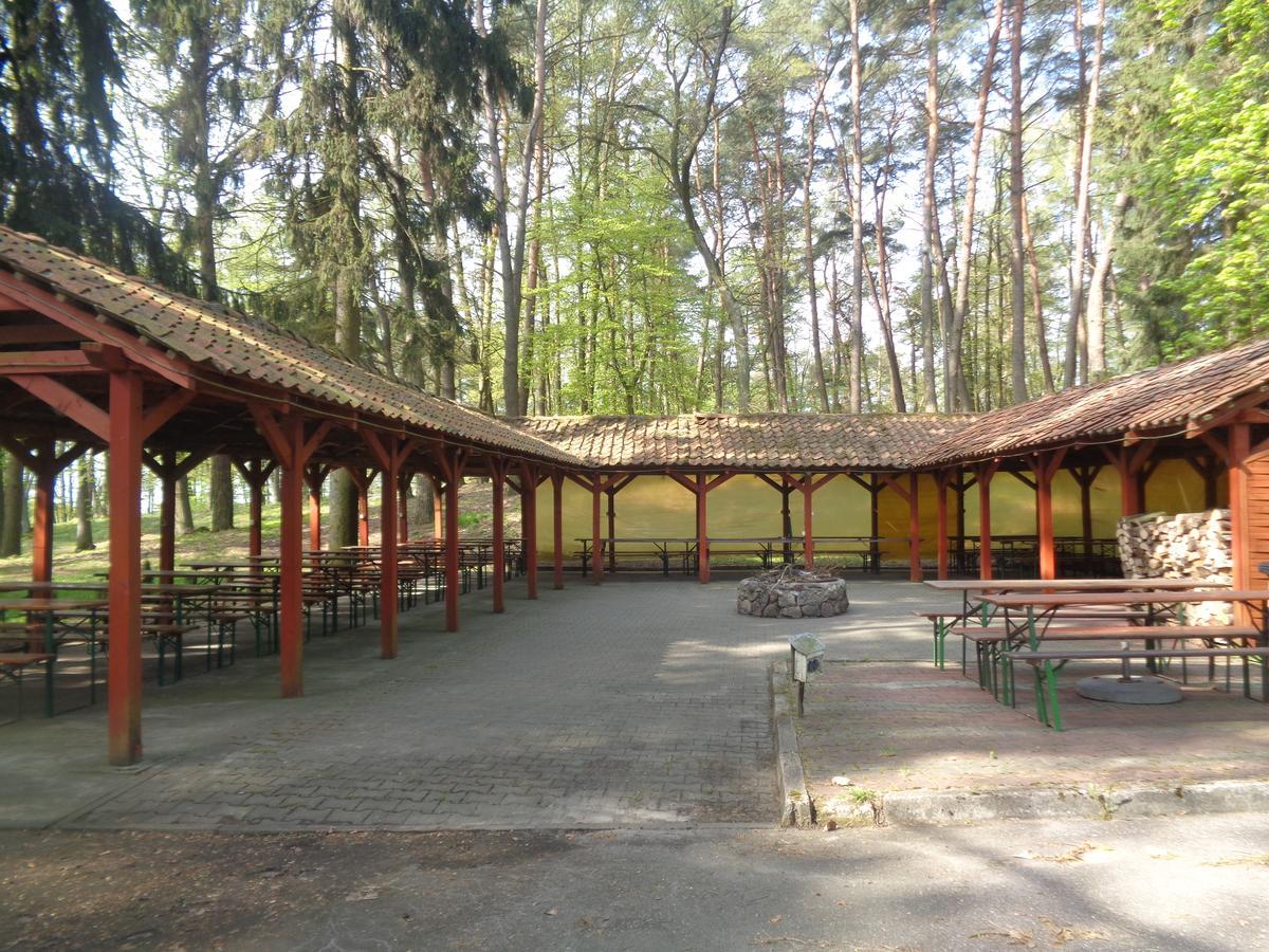 Ow Inter Piast Kalbornia - Z Wlasna Plaza Z Kapieliskiem I Przystania Ferieanlegg *