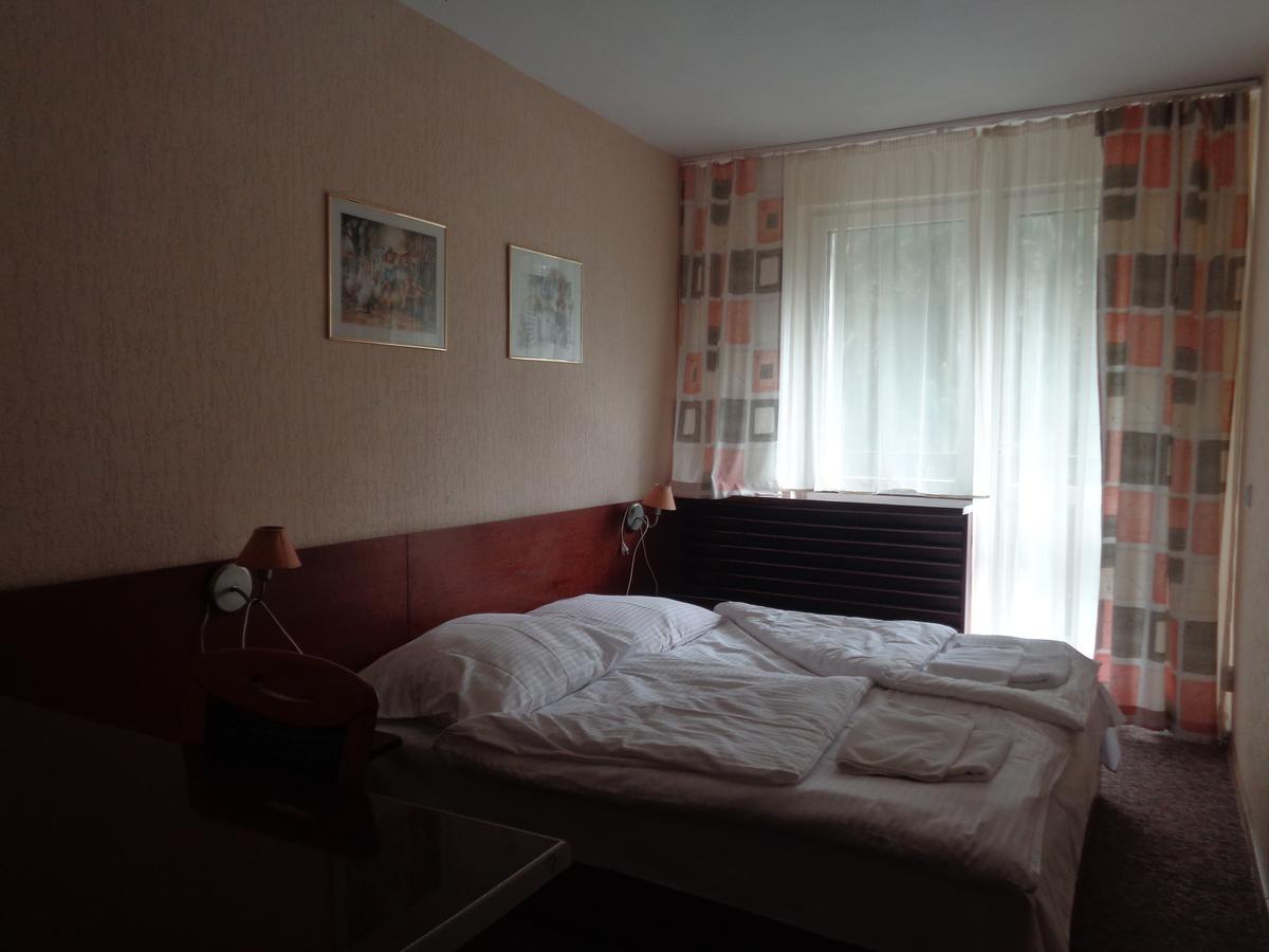 Ow Inter Piast Kalbornia - Z Wlasna Plaza Z Kapieliskiem I Przystania Resort *